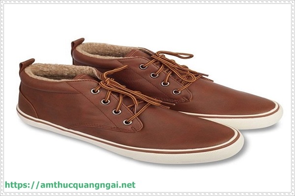 giày da, boot cao giúp giữ ấm chân trong mùa Đông