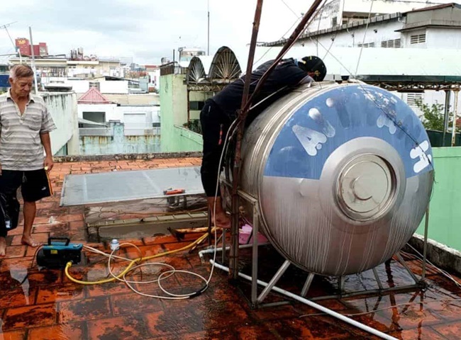 Dịch vụ vệ sinh bồn nước quận B&igrave;nh Thạnh