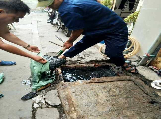 đơn vị th&ocirc;ng cống nghẹt quận 7