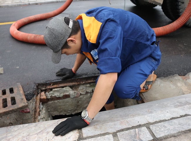 Dịch vụ nạo v&eacute;t hố ga quận 3 c&ocirc;ng ty Minh Đức chất lượng uy t&iacute;n