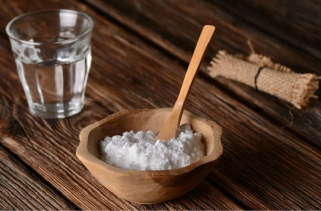 Khử m&ugrave;i h&ocirc;i bồn tiểu nam hiệu quả bằng baking soda