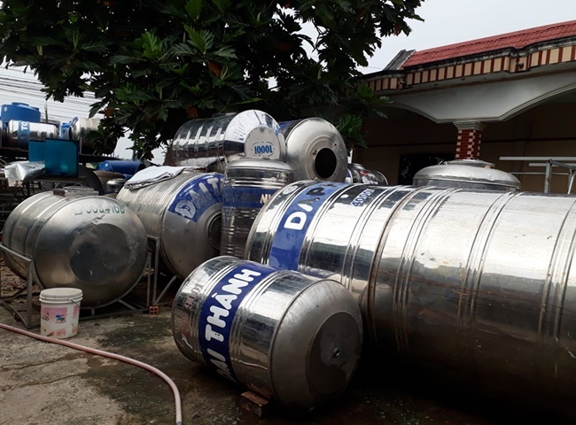 l&agrave;m sạch bồn chứa nước inox quận T&acirc;n Ph&uacute;